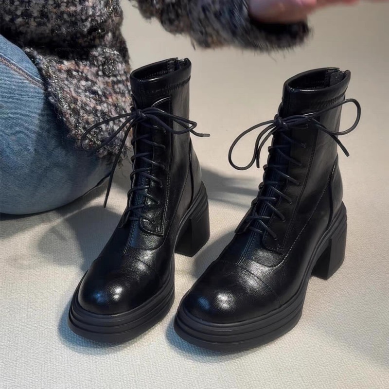 Soft Sole Booties - 레이스업 부티 여성용 신상 라운드 토